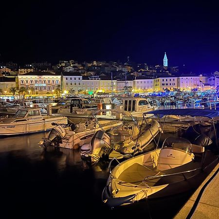 Season4All Apartments Mali Lošinj Exterior foto