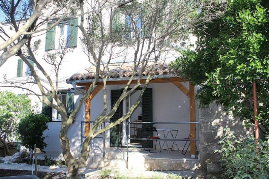 Season4All Apartments Mali Lošinj Exterior foto